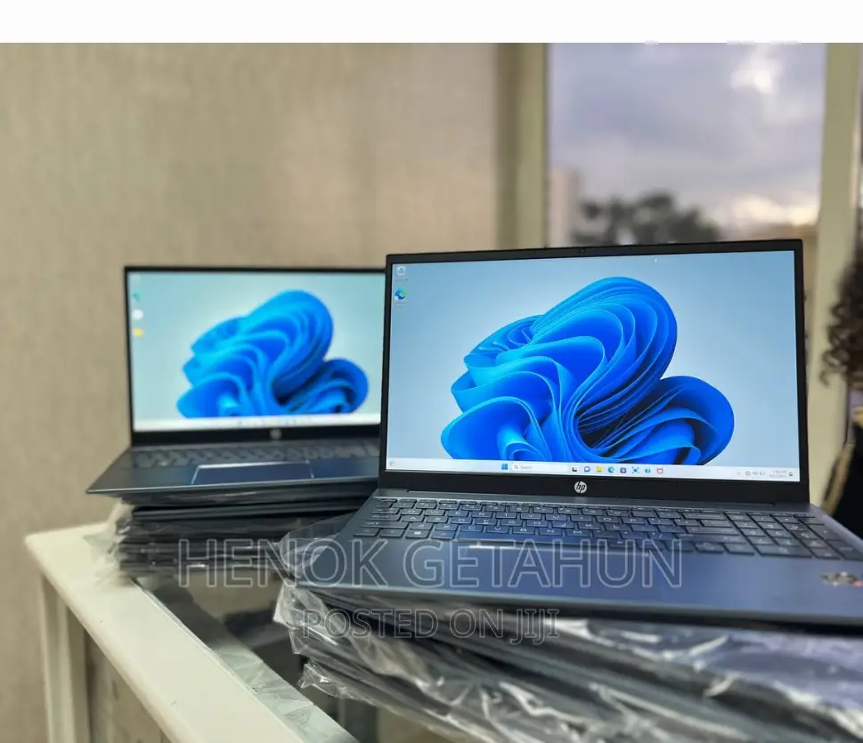 New Laptop HP Pavilion 15 8GB AMD Ryzen 7 SSD 512GB