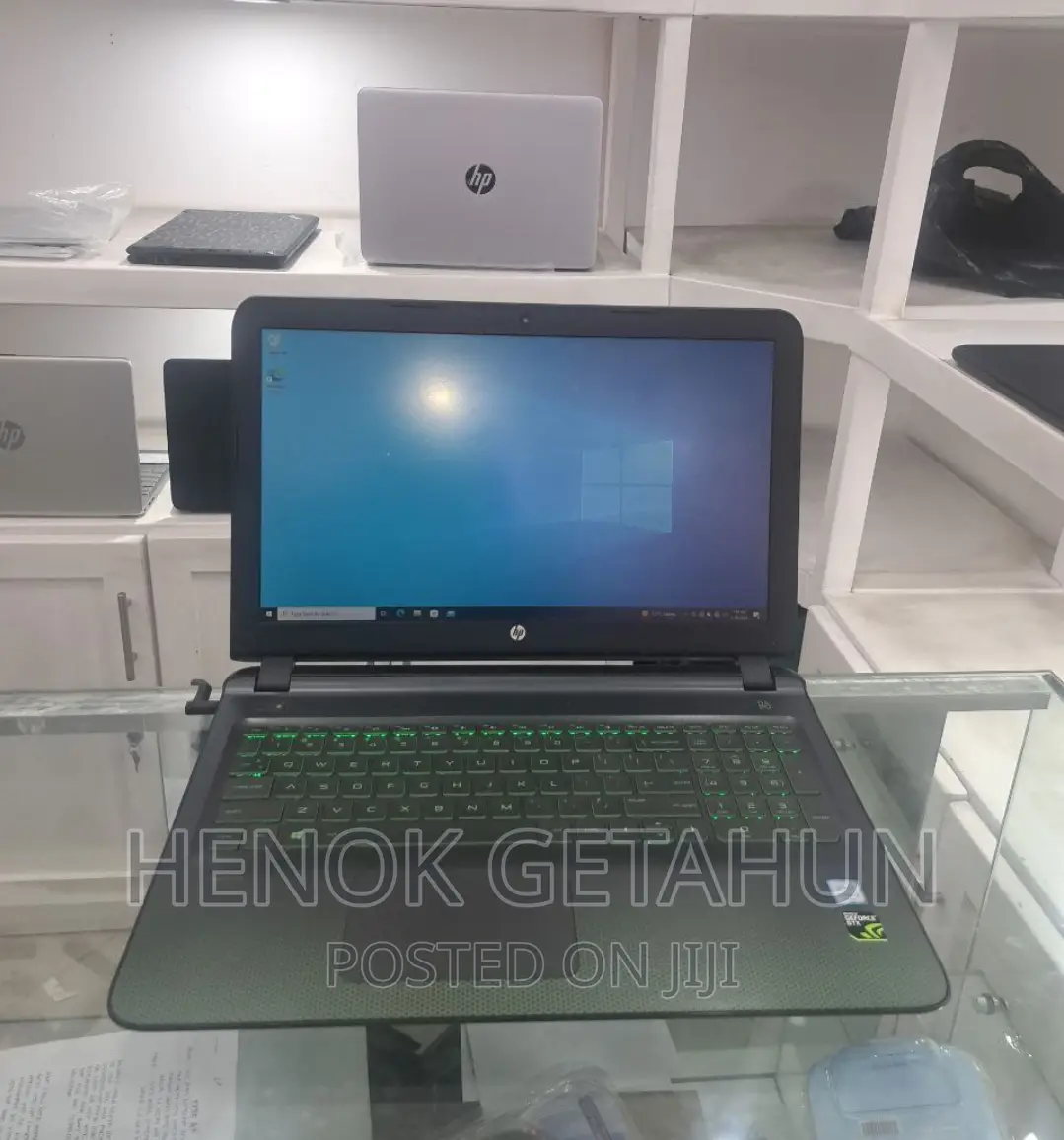 New Laptop HP Pavilion 15 8GB Intel Core I5 HDD 1T
