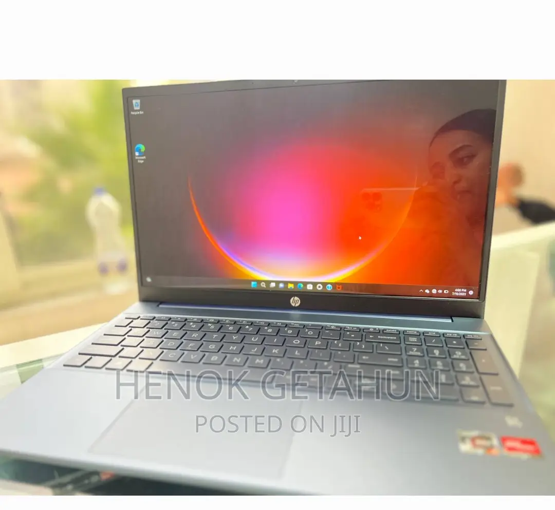 New Laptop HP Pavilion 15 8GB AMD Ryzen 5 SSD 512GB