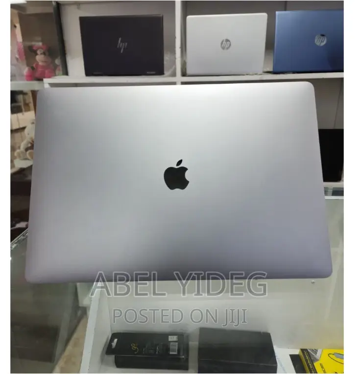 New Laptop Apple MacBook Pro 2019 32GB Intel Core I7 SSD 512GB