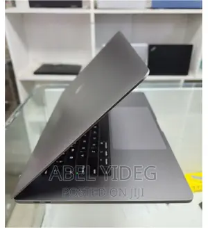 New Laptop Apple MacBook Pro 2019 32GB Intel Core I7 SSD 512GB