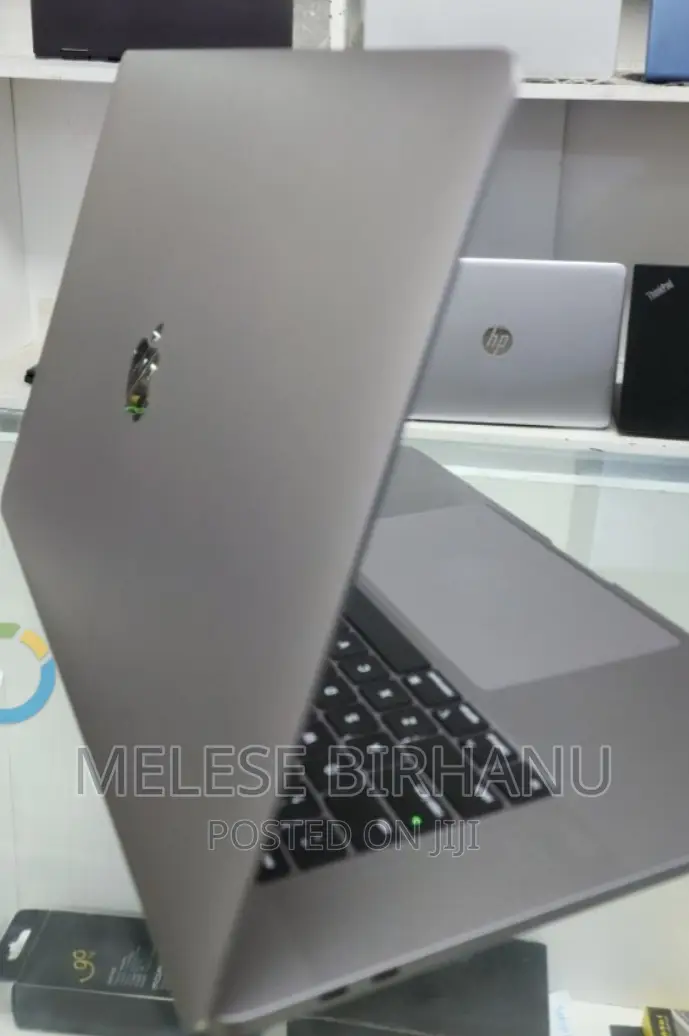 New Laptop Apple MacBook Pro 2019 32GB Intel Core I7 SSD 512GB