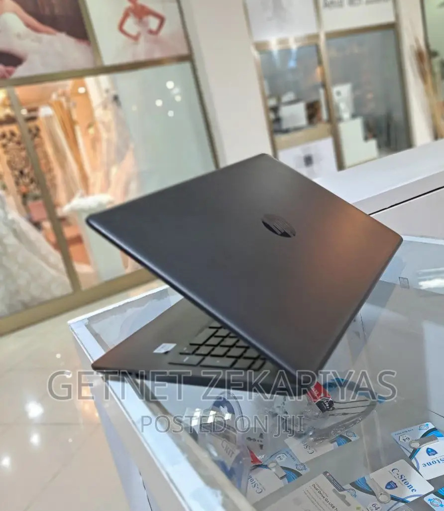 New Laptop HP Stream Notebook 8GB Intel Core I5 SSD 1T