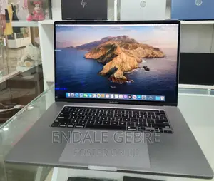 New Laptop Apple MacBook 2019 32GB Intel Core I7 SSD 512GB