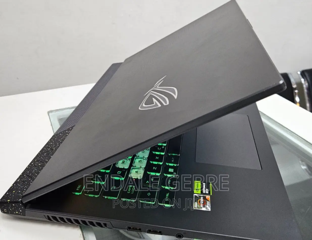 New Laptop Asus ROG Strix G15 16GB AMD Ryzen 7 SSD 1T