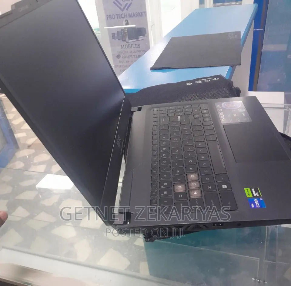 New Laptop Lenovo Legion Y720 16GB Intel Core I7 SSD 1T