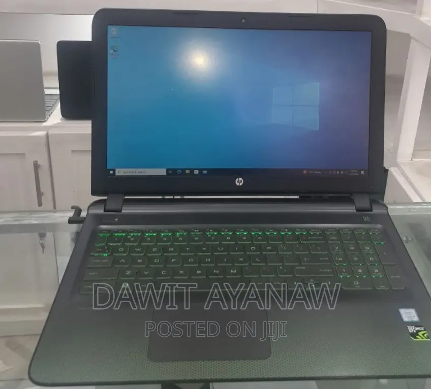 New Laptop HP Pavilion 15 8GB Intel Core I5 SSD 1T