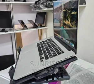 New Laptop Apple MacBook 2015 16GB Intel Core I7 SSD 512GB