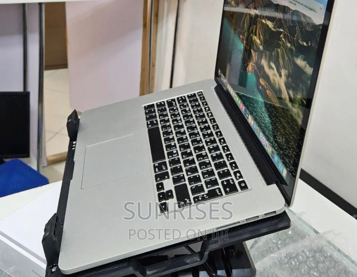 New Laptop Apple MacBook 2015 16GB Intel Core I7 SSD 512GB