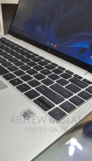 Photo - New Laptop HP EliteBook 1040 16GB Intel Core I7 SSD 512GB