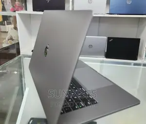 New Laptop Apple MacBook Pro 2019 32GB Intel Core I9 SSD 512GB