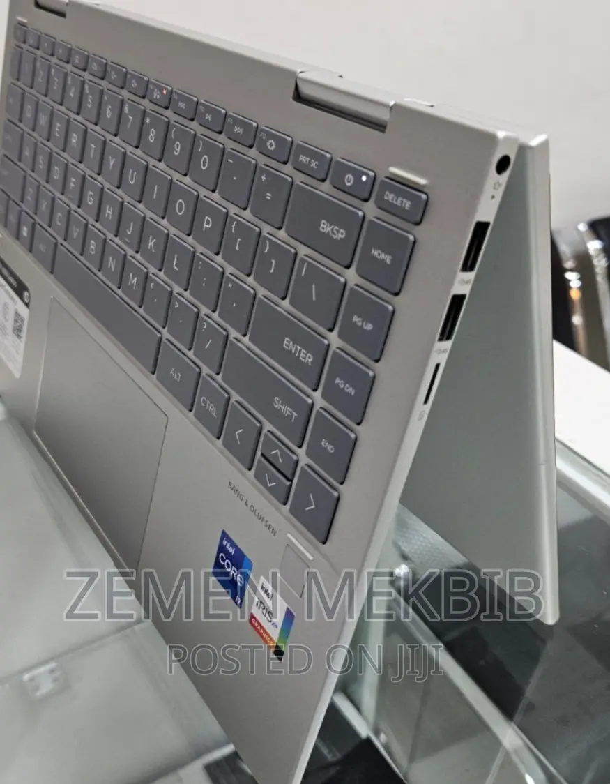 New Laptop HP Envy X360 15z 16GB Intel Core I7 SSD 1T