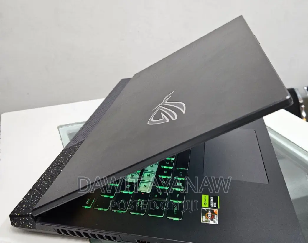 New Laptop Asus ROG Strix G15 16GB AMD Ryzen 7 SSD 1T