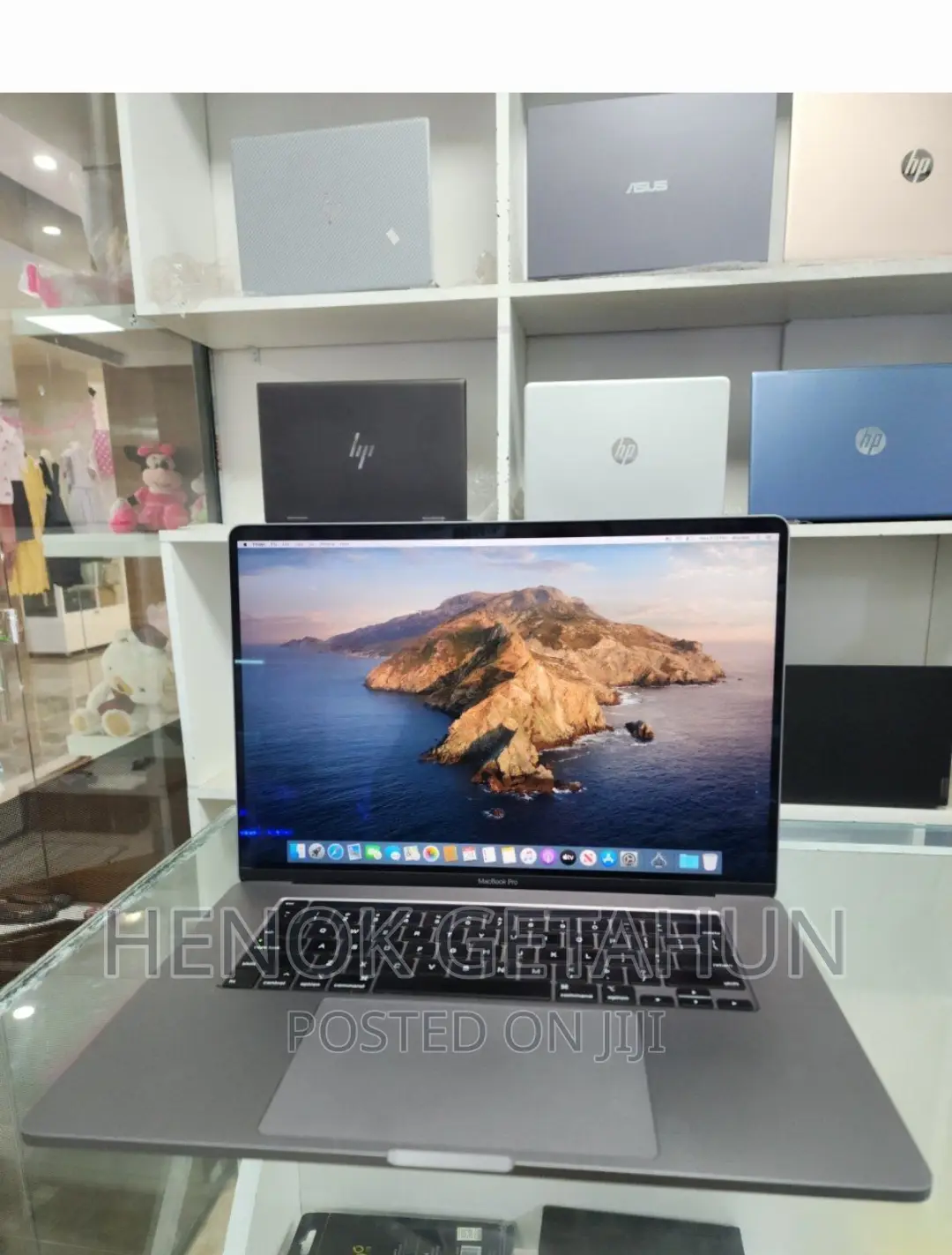 New Laptop Apple MacBook Pro 2019 32GB Intel Core I7 SSD 512GB