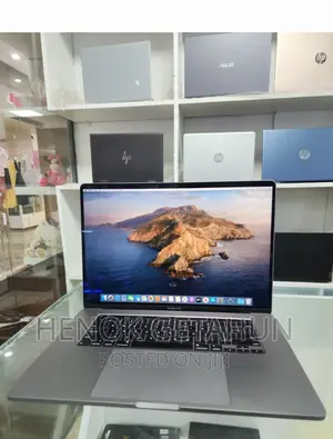 New Laptop Apple MacBook Pro 2019 32GB Intel Core I7 SSD 512GB