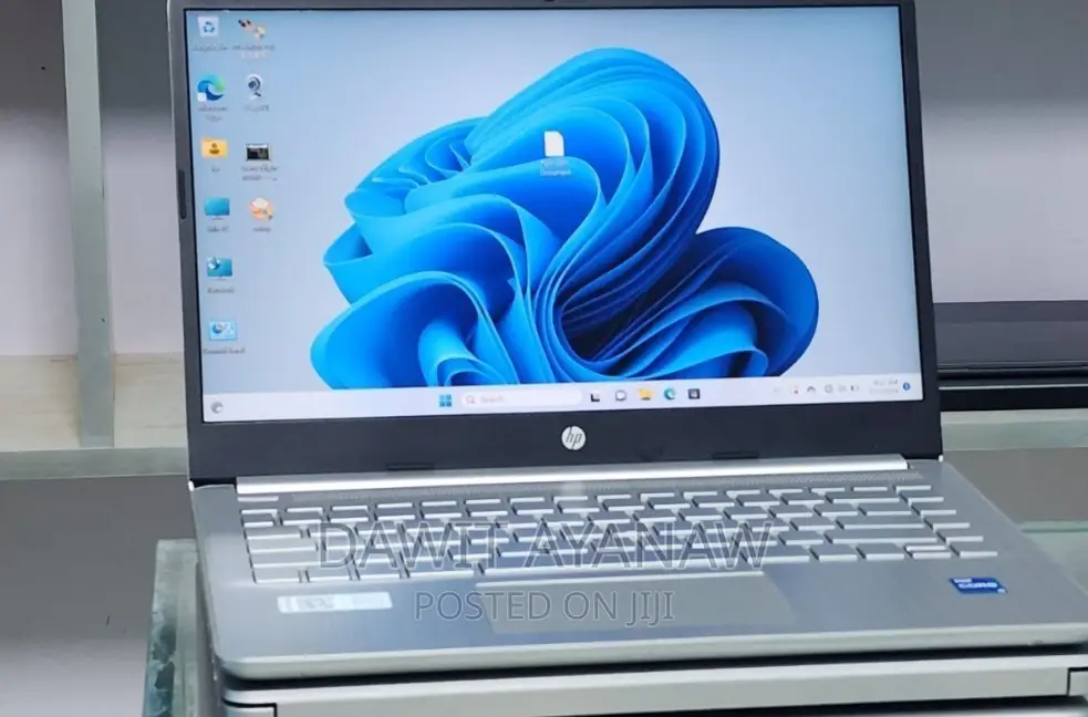 New Laptop HP Stream Notebook 8GB Intel Core I5 SSD 512GB