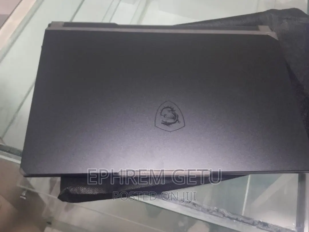 New Laptop MSI GE66 Raider 16GB Intel Core I7 SSD 512GB