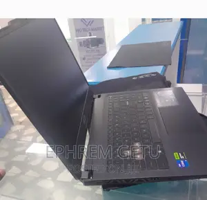 New Laptop MSI GE66 Raider 16GB Intel Core I7 SSD 512GB