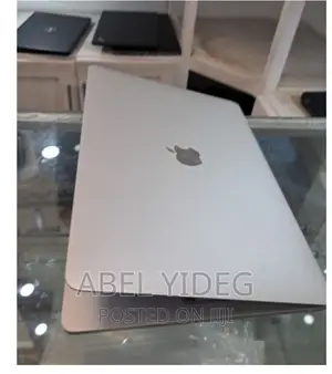 New Laptop Apple MacBook Pro 2019 8GB Intel Core I5 SSD 256GB