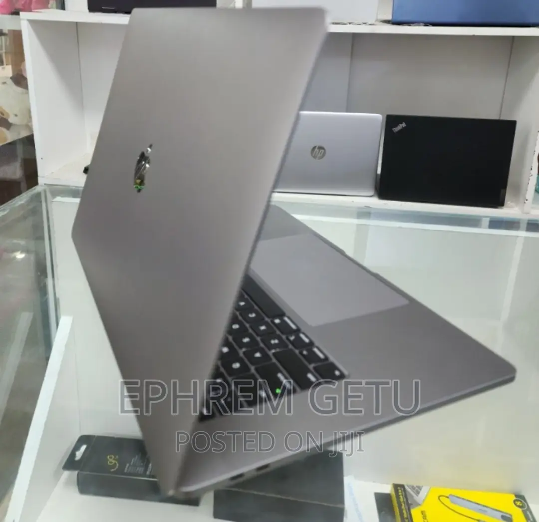 New Laptop Apple MacBook Pro 2019 32GB Intel Core I7 SSD 512GB