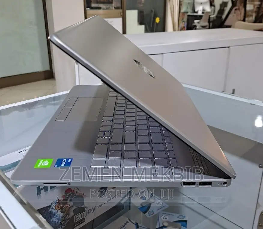 New Laptop HP Stream Notebook 8GB Intel Core I5 SSD 512GB