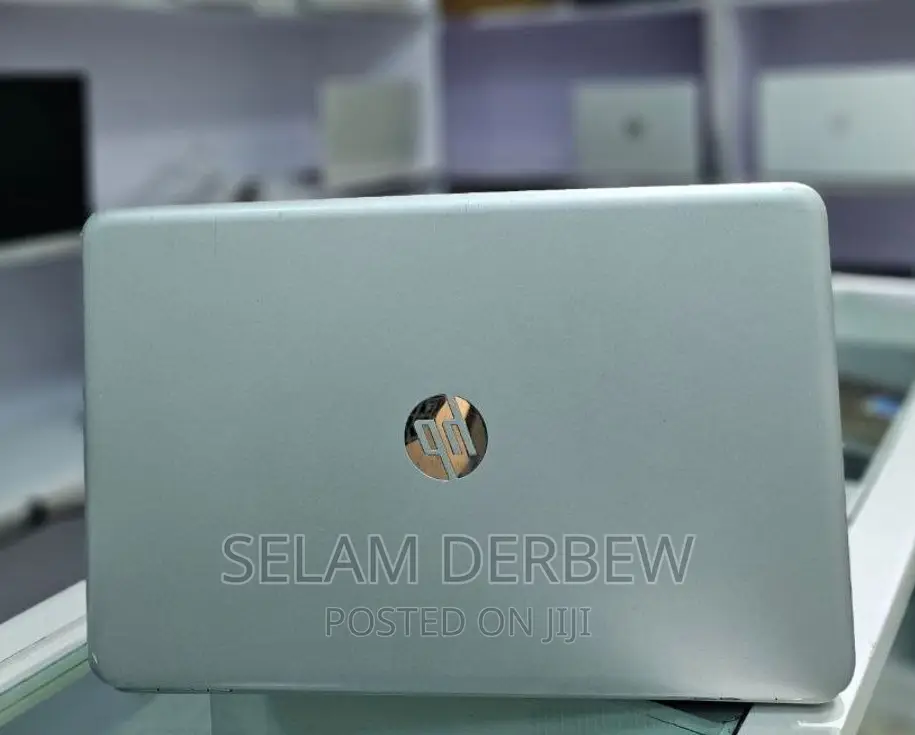 New Laptop HP Pavilion 10 8GB Intel Core I5 SSD 512GB