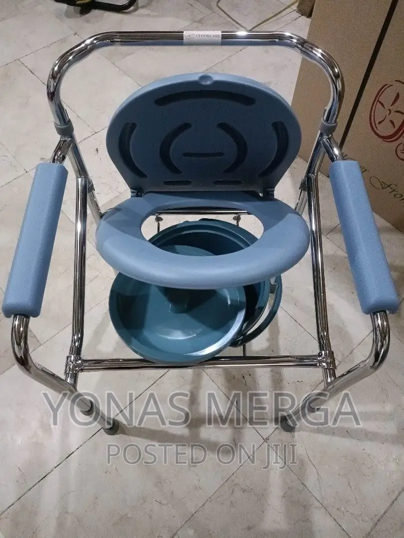 Stainless Steel Gray Commode ,Type of Chair: Foldable