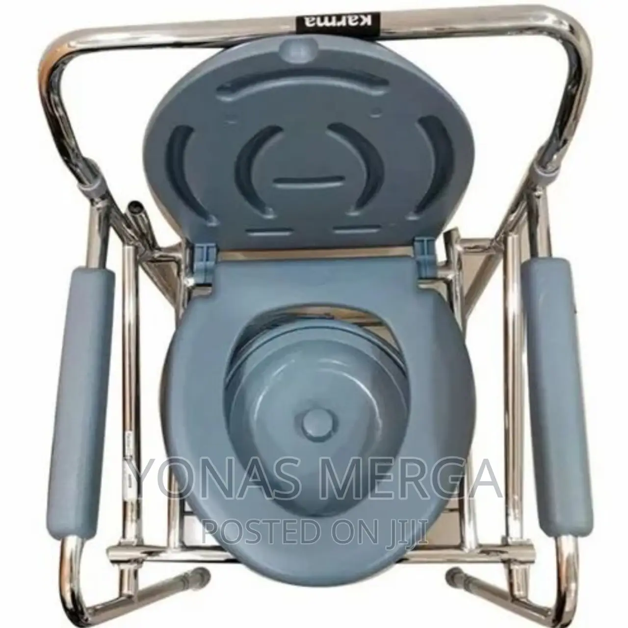 Removable Bucket
Toilet Seat_ Lid
Lightweight
Easy to Clean