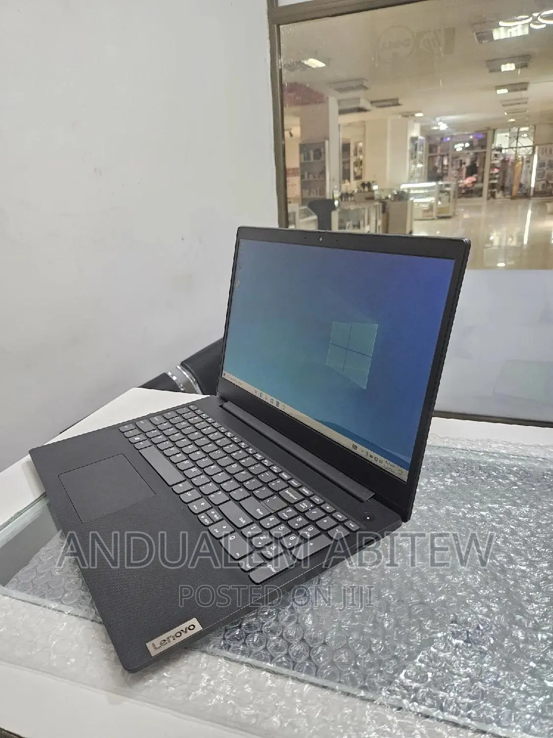 New Laptop Lenovo Ideapad 3 4GB AMD Ryzen 3 SSD 128GB