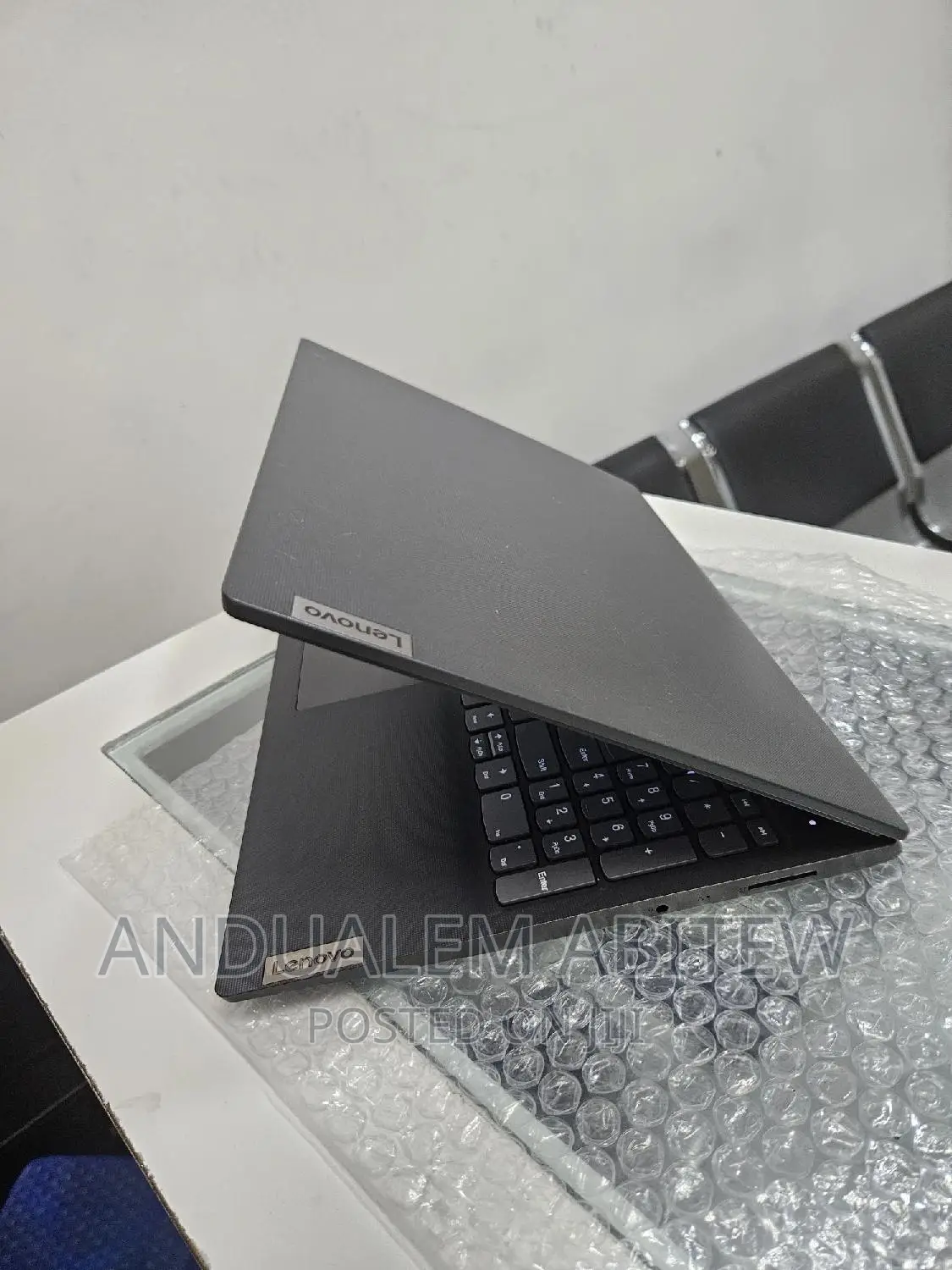 New Laptop Lenovo Ideapad 3 4GB AMD Ryzen 3 SSD 128GB