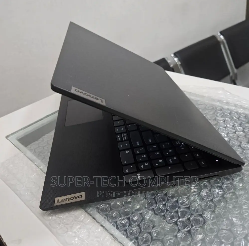 New Laptop Lenovo Ideapad 3 4GB AMD Ryzen 3 SSD 128GB