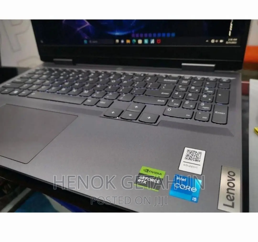 New Laptop Lenovo 100e 8GB Intel Core i5 SSD 512GB