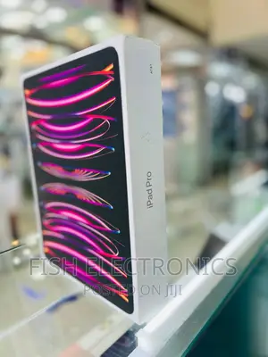 New Apple iPad Pro 12.9 (2022) 256 GB Gray