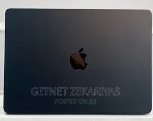 New Laptop Apple MacBook Air 2022 M2 8GB Apple M2 SSD 256GB