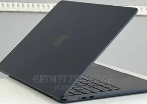 New Laptop Apple MacBook Air 2022 M2 8GB Apple M2 SSD 256GB