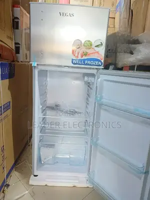 Vegas Refrigerator 300 Liter