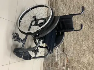 Small-Used-Wheelchair-Wheelchair=Wheelchair-Wheelchair=Wheel