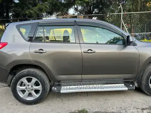 Toyota RAV4 2011 Gray