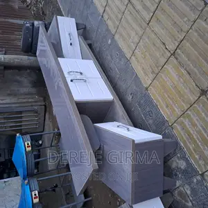 1,50cm ቲቪ ላምኔት ስታንድ