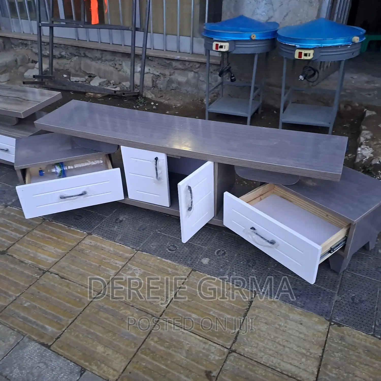 1,50cm ቲቪ ላምኔት ስታንድ