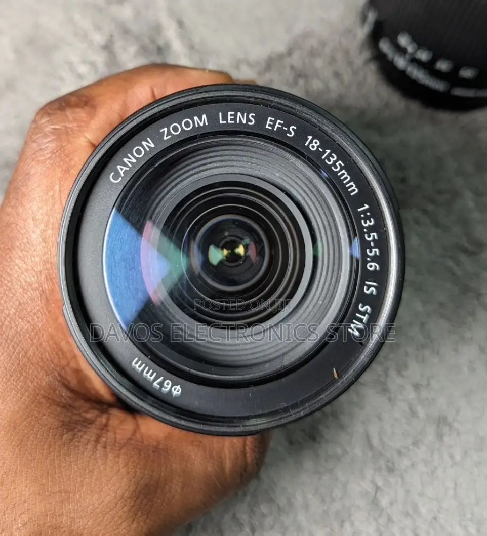 Canon Ef-S 18-135mm F/3.5-5.6 Is STM