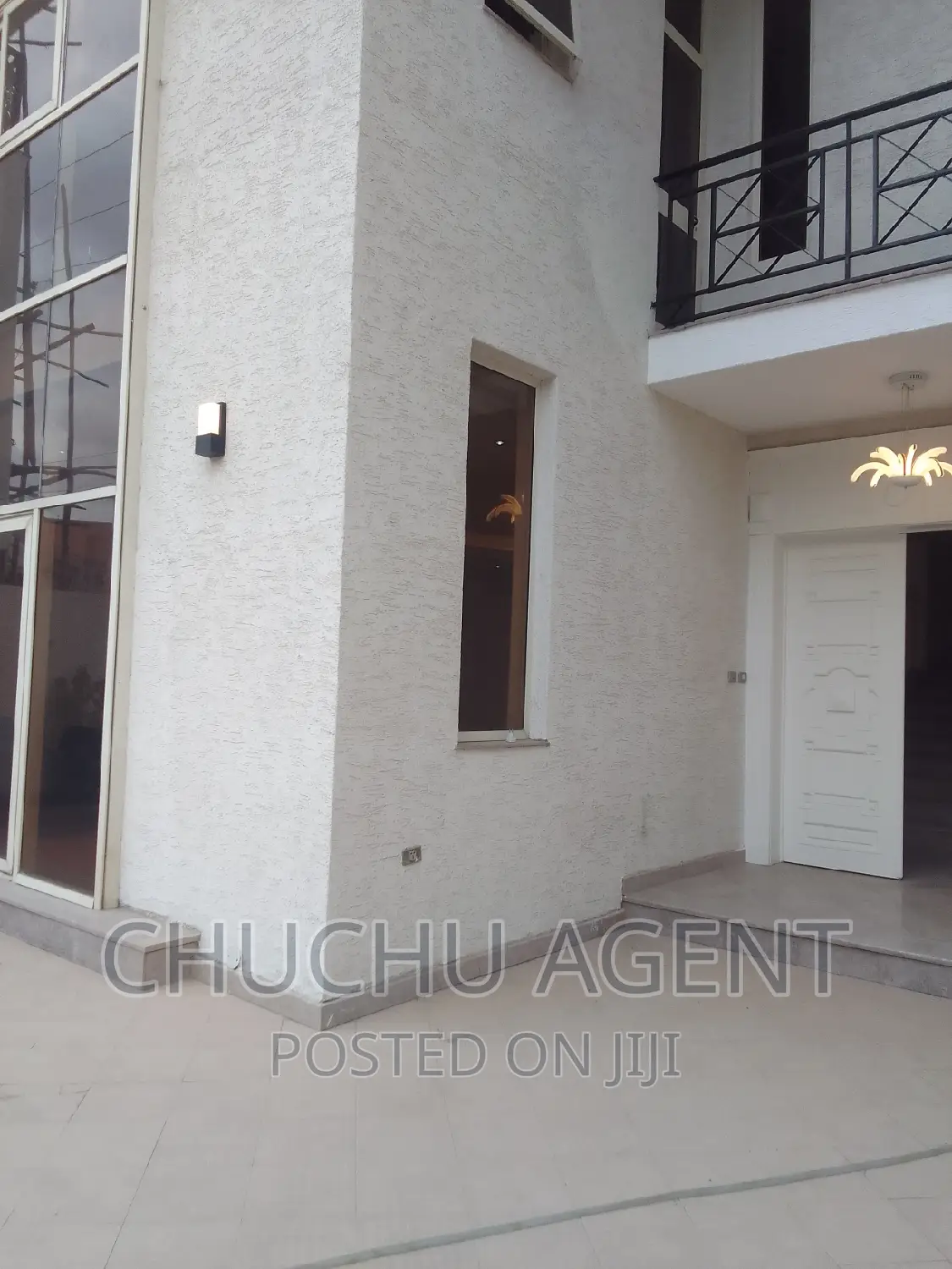 6bdrm Townhouse/Terrace in Bole for sale