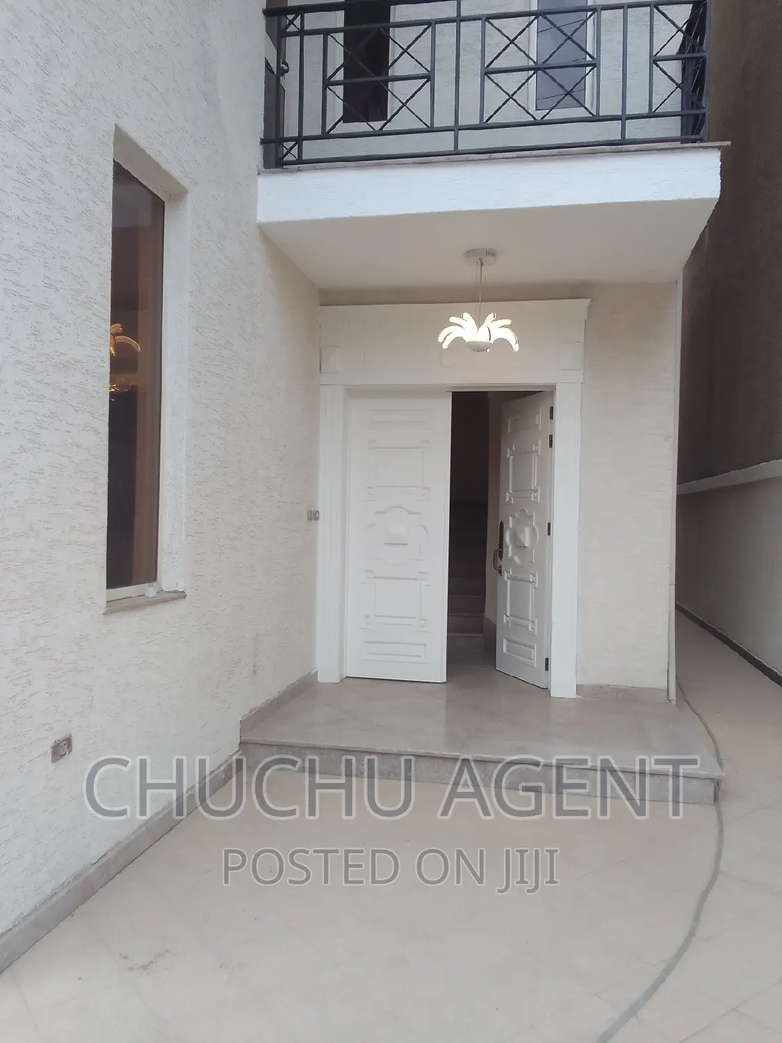 6bdrm Townhouse/Terrace in Bole for sale