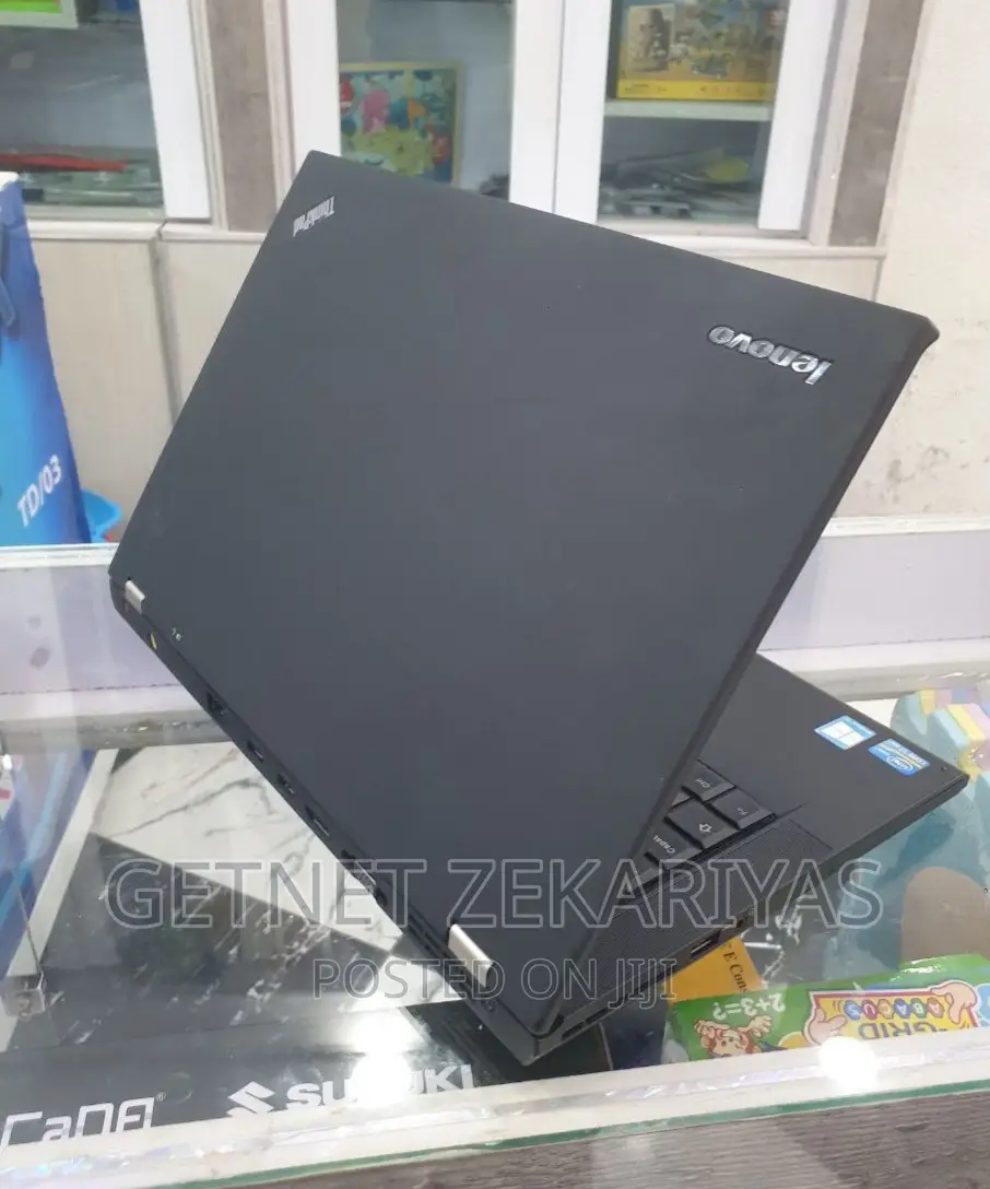 New Laptop Lenovo ThinkPad Yoga 4GB Intel Core I7 SSD 256GB