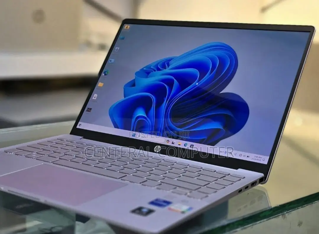 New Laptop HP Pavilion 13 16GB Intel Core I7 SSD 512GB