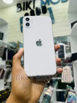 New Apple iPhone 11 128 GB White