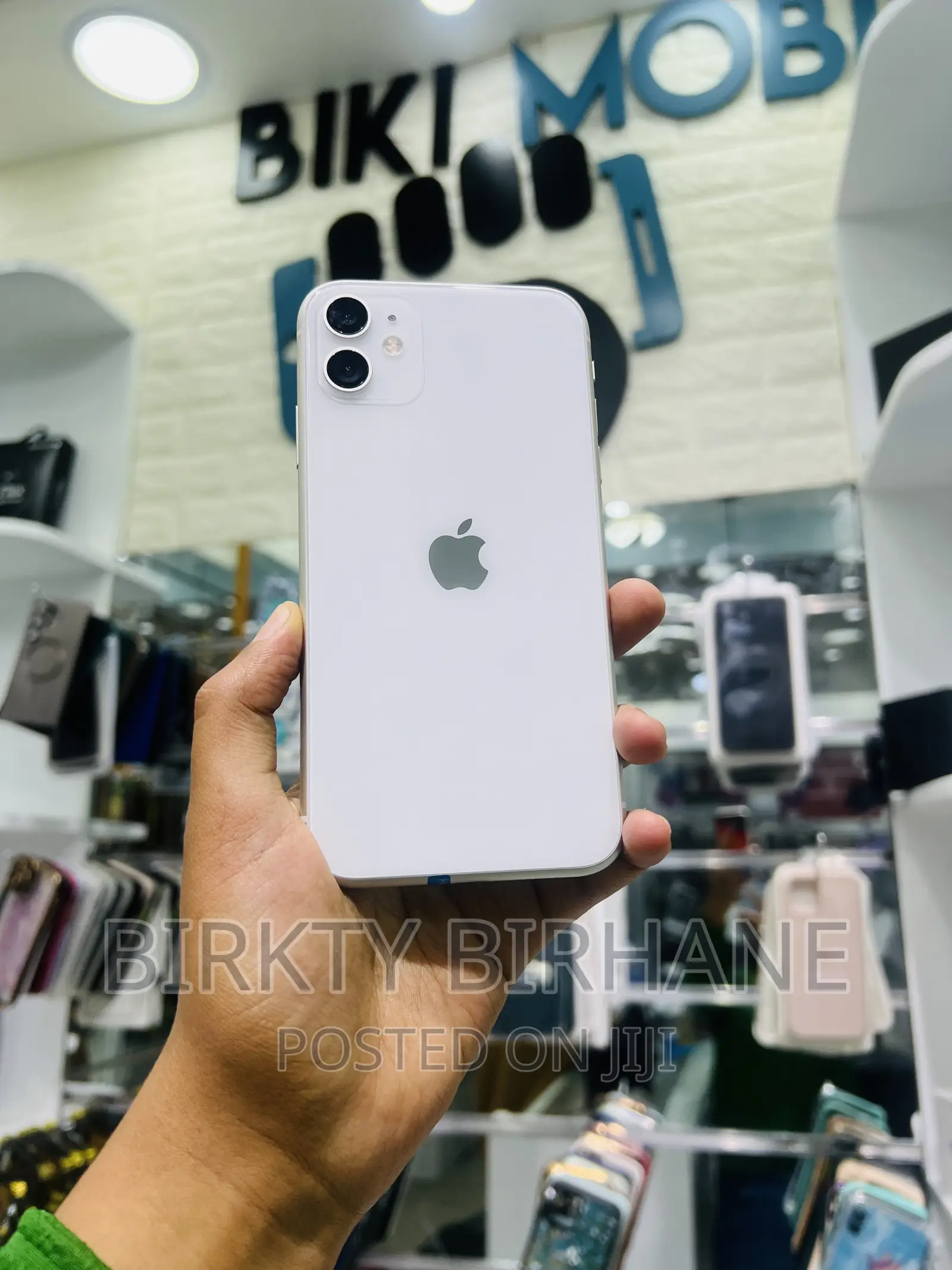 New Apple iPhone 11 128 GB White