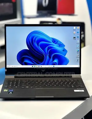 New Laptop Dell Precision 15 7520 32GB Intel Core I7 SSD 1T