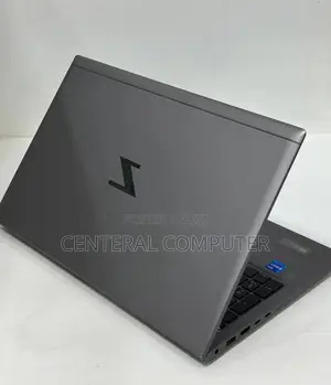 Photo - New Laptop HP ZBook Studio G4 16GB AMD Ryzen 5 SSD 512GB