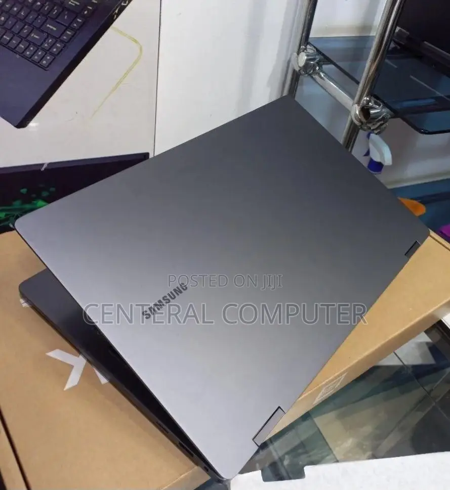 New Laptop Samsung Galaxy Book3 Pro 360 16" 16GB Intel Core I7 SSD 1T